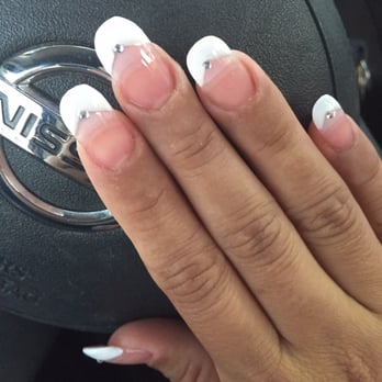 Lucky Nails & Spa - Botched job. - Nail Salons Near Me - El Monte, California