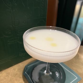 The Wells - The  Martini - Cocktail Bars Near Me - Washington, DC, District of Columbia