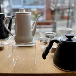 SF76 - Tea / coffee pots