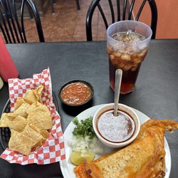 El Olivo Authentic Mexican Food & Taqueria - Best authentic Mexican food in town. highly recommended if you're traveling it's a great place Great food peaceful atmosphere