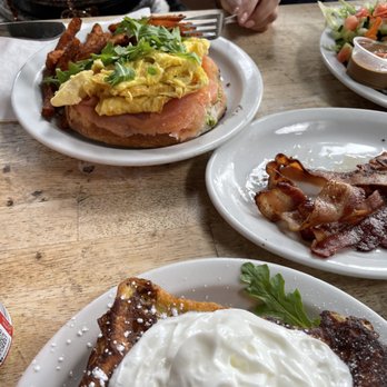 Fratelli Cafe - Coffee & Tea Near Me - Los Angeles, California