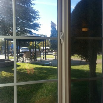 Fremont Inn - Outlook from room; all on one floor - Hotels Near Me - Lakeview, Oregon