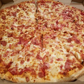 Regino's Pizza - XL Hawaiian Pizza - Pizza Near Me - Thornhill, Ontario Regino's Pizza - XL Hawaiian Pizza - Pizza Near Me - Thornhill, Ontario