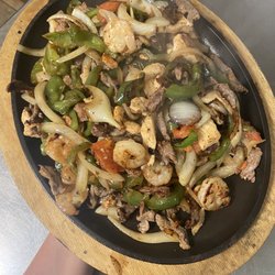 El Trio - El trio Fajitas for 2!