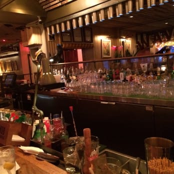 Waverly - a bar filled with empty glasses - Bars Near Me - Montreal, Quebec Waverly - a bar filled with empty glasses - Bars Near Me - Montreal, Quebec