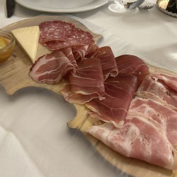 Hosteria 700 - Italian Near Me - Cremona, CR