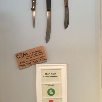 Dara Bistro - Decor - Cafes Near Me - Cumberland, Maine