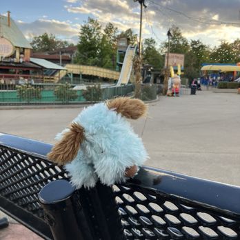 Kings Island - Log flume closes in the fall, duh. - Amusement Parks Near Me - Kings Mills, Ohio Kings Island - Log flume closes in the fall, duh. - Amusement Parks Near Me - Kings Mills, Ohio