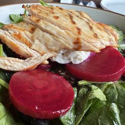 Beat goat cheese salad