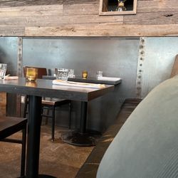 Bardō - Seating