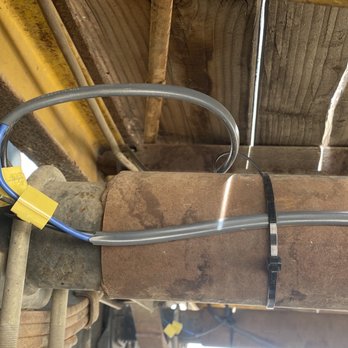 Range RV Center - Zip ties everywhere. - RV Dealers Near Me - Hesperia, California Range RV Center - Zip ties everywhere. - RV Dealers Near Me - Hesperia, California