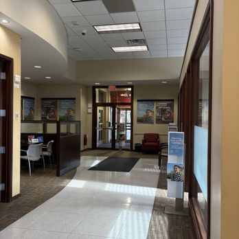 Wells Fargo Bank - Entranceway - Banks & Credit Unions Near Me - Somerville, New Jersey Wells Fargo Bank - Entranceway - Banks & Credit Unions Near Me - Somerville, New Jersey