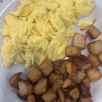 Metro Diner - Eggs, Side & Toast - Breakfast & Brunch Near Me - Orange Park, Florida