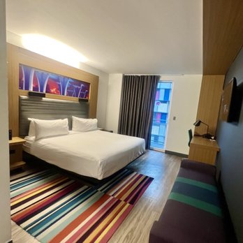 Aloft by Marriott Miami - Brickell - I liked the balcony in the back - Hotels Near Me - Miami, Florida Aloft by Marriott Miami - Brickell - I liked the balcony in the back - Hotels Near Me - Miami, Florida