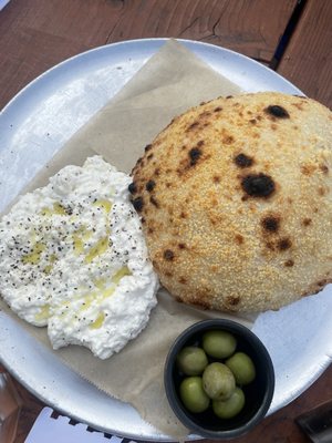 Hoek Pizza by null Hoek Pizza by null