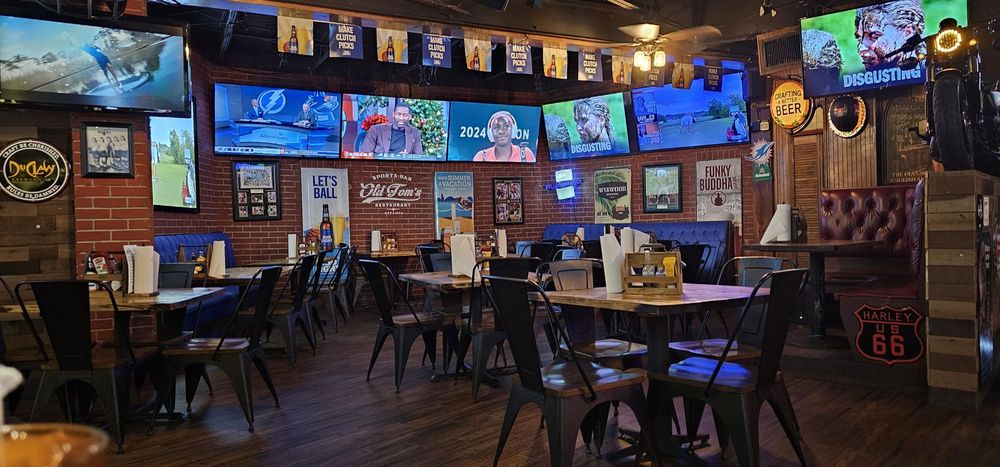 Old Tom's Sports Bar - Miami Springs