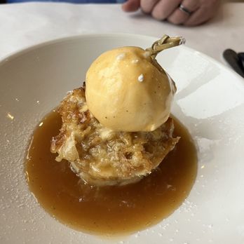 Russell's on Lake Ivanhoe - Bread pudding - American Near Me - Orlando, Florida