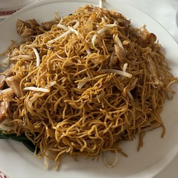 Zen Mei Bistro - Chicken chow mein - Chinese Near Me - Los Angeles, California