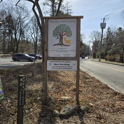 Weinberg Nature Center - A sign for the Weinberg Nature Center near the main entrance