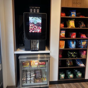 Courtyard by Marriott Reno Sparks - Market with self serve Starbucks machine - Hotels Near Me - Sparks, Nevada Courtyard by Marriott Reno Sparks - Market with self serve Starbucks machine - Hotels Near Me - Sparks, Nevada