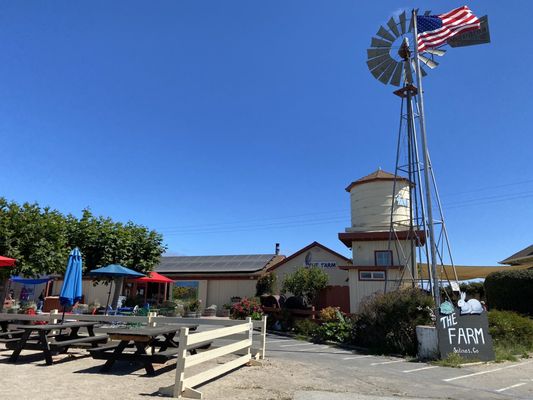 The Farm in Salinas by null