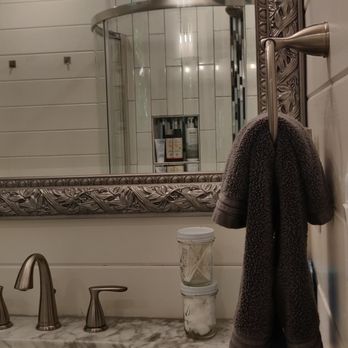 Tree Hugger Hideaway - Vacation Rentals Near Me