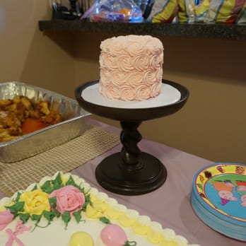 Fluffy Thoughts Cakes - 4 inch smash cake. Pastel pink with rosettes - Bakeries Near Me - McLean, Virginia