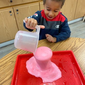 Learning Lab Preschool - Science experiment - Preschools Near Me - Irvine, California Learning Lab Preschool - Science experiment - Preschools Near Me - Irvine, California