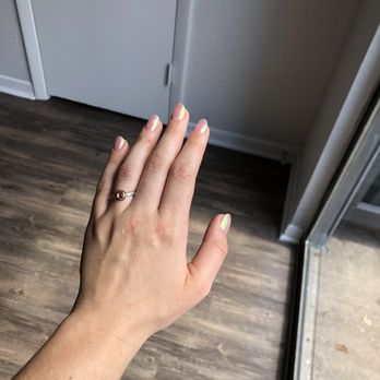 Queen Spa - Dip nails with chrome top - Skin Care Near Me - Austin, Texas