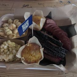 Crane’s Craft BBQ at the Wagon Wheel Dance Hall - Yummy!!!