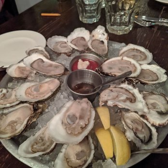 Dylan's Oyster Cellar - Flight of oysters. - Seafood Near Me - Baltimore, Maryland Dylan's Oyster Cellar - Flight of oysters. - Seafood Near Me - Baltimore, Maryland