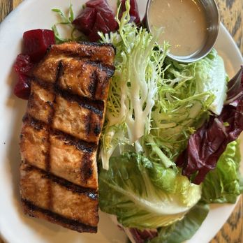 Casadoro - Salmon was good but the greens were average, beets sparse. - Cocktail Bars Near Me - Newington, Connecticut
