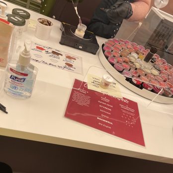 Lip Lab - Getting my colors mixed - Cosmetics & Beauty Supply Near Me - Las Vegas, Nevada