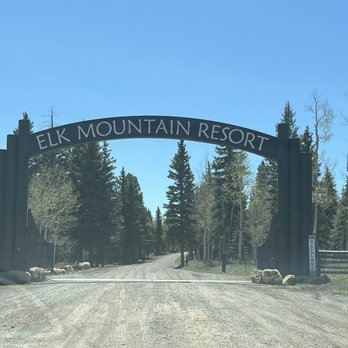 Elk Mountain Resort - Welcome!  Beautiful entrance - Resorts Near Me - Montrose, Colorado