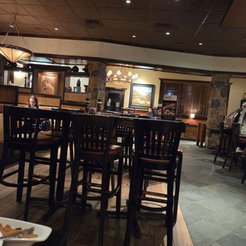 LongHorn Steakhouse - Bar area - Steakhouses Near Me - Victor, New York