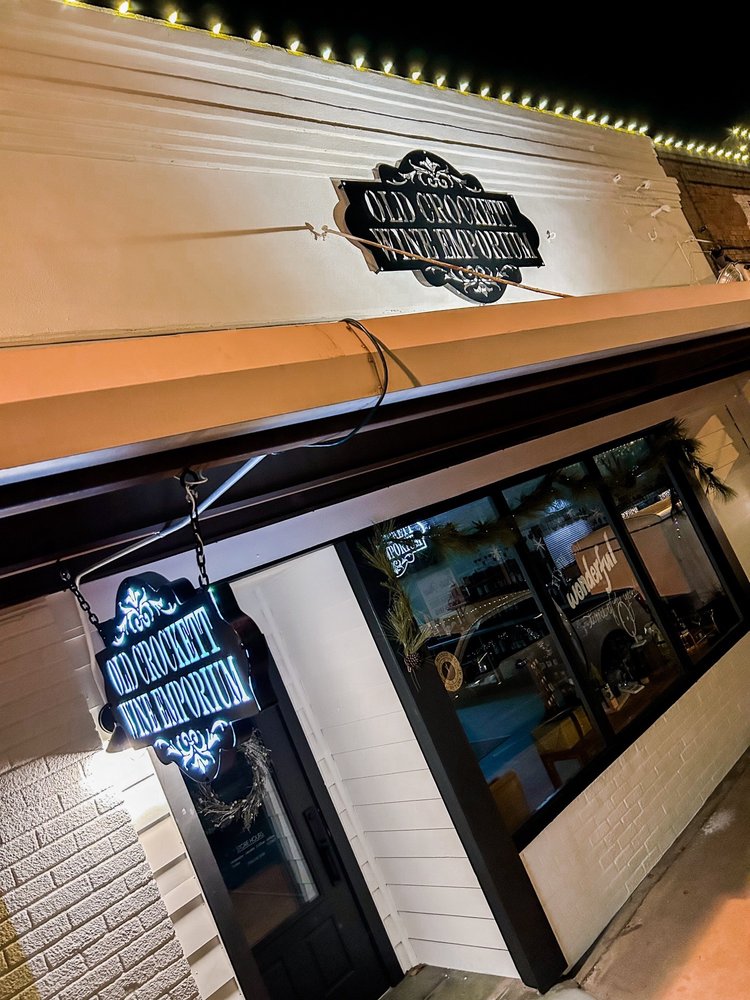 OLD CROCKETT WINE EMPORIUM Updated July 2024 233 E Houston Ave