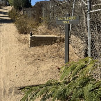 Castlewood Trail - Hiking Near Me - Fullerton, California