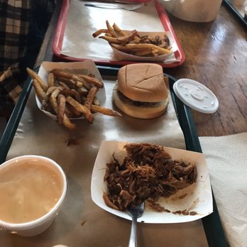 Hard Eight BBQ - Pork & Mac - Barbeque Near Me - Roanoke, Texas