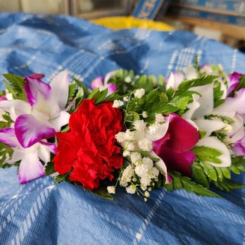 M P Lei Shop - Lei po'o (flower garland for the head) - Florists Near Me - Honolulu, Hawaii M P Lei Shop - Lei po'o (flower garland for the head) - Florists Near Me - Honolulu, Hawaii