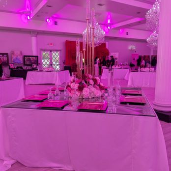 Sans Souci Ballroom - Inside - Venues & Event Spaces Near Me - Tomball, Texas Sans Souci Ballroom - Inside - Venues & Event Spaces Near Me - Tomball, Texas