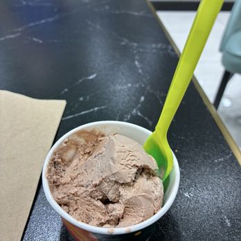 Dumont Creamery & Cafe - Ferra rocha ice cream in a cup - Ice Cream & Frozen Yogurt Near Me - Northlake, Texas Dumont Creamery & Cafe - Ferra rocha ice cream in a cup - Ice Cream & Frozen Yogurt Near Me - Northlake, Texas