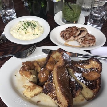 The Smith - French toast, jalapeño cheddar grits and chicken sausage - New American Near Me - New York, New York The Smith - French toast, jalapeño cheddar grits and chicken sausage - New American Near Me - New York, New York