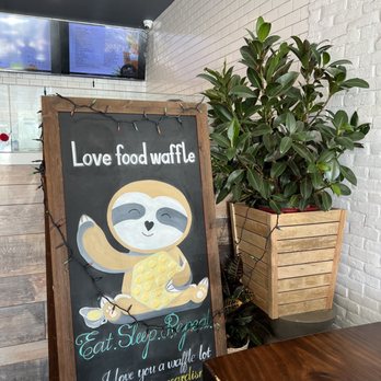 Ding Tea Near Disney - IG: happyfoodieoc - Coffee & Tea Near Me - Anaheim, California