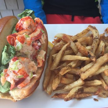 Red 36 - Lobster roll - Seafood Near Me - Mystic, Connecticut