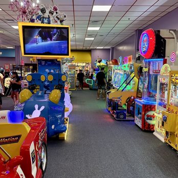 Kahala Mall - Interior of Fun Factory - Shopping Centers Near Me - Honolulu, Hawaii Kahala Mall - Interior of Fun Factory - Shopping Centers Near Me - Honolulu, Hawaii