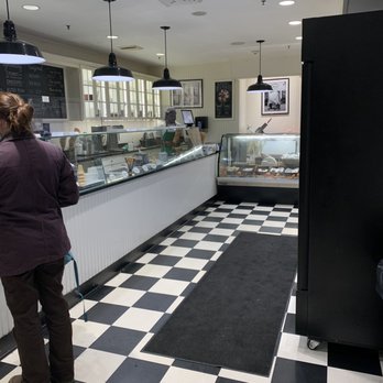Arethusa Farm - Interior - Ice Cream & Frozen Yogurt Near Me - New Haven, Connecticut Arethusa Farm - Interior - Ice Cream & Frozen Yogurt Near Me - New Haven, Connecticut