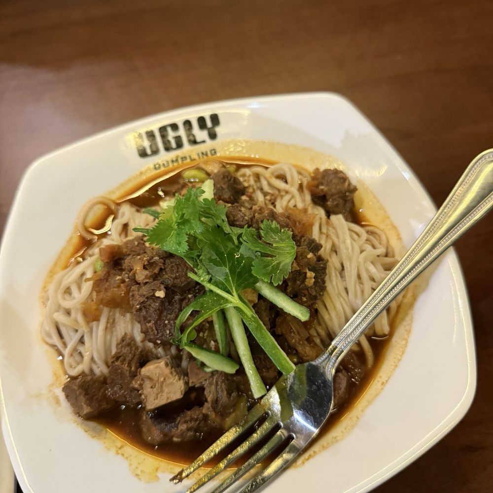 Ugly Dumpling - noodles with diced beef and szechuan peppers - Chinese Near Me - Hamden, Connecticut Ugly Dumpling - noodles with diced beef and szechuan peppers - Chinese Near Me - Hamden, Connecticut