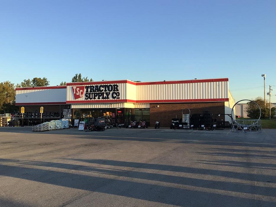 TRACTOR SUPPLY Updated June 2024 2501 W Market St, Tiffin, Ohio