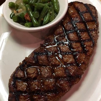 Texas Roadhouse - Sirloin medium rare - American Near Me - Kenosha, Wisconsin Texas Roadhouse - Sirloin medium rare - American Near Me - Kenosha, Wisconsin