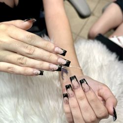 Alea Nails and Spa
